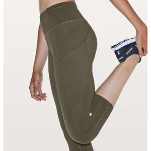 Lululemon Fast & Free Crop II *Nulux 19" Olive green Leggings size 8 workout